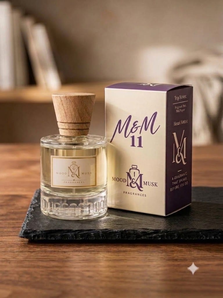 M&M 11 Luxury Flacon Presentation — Angle 1 — MOOD & MUSK